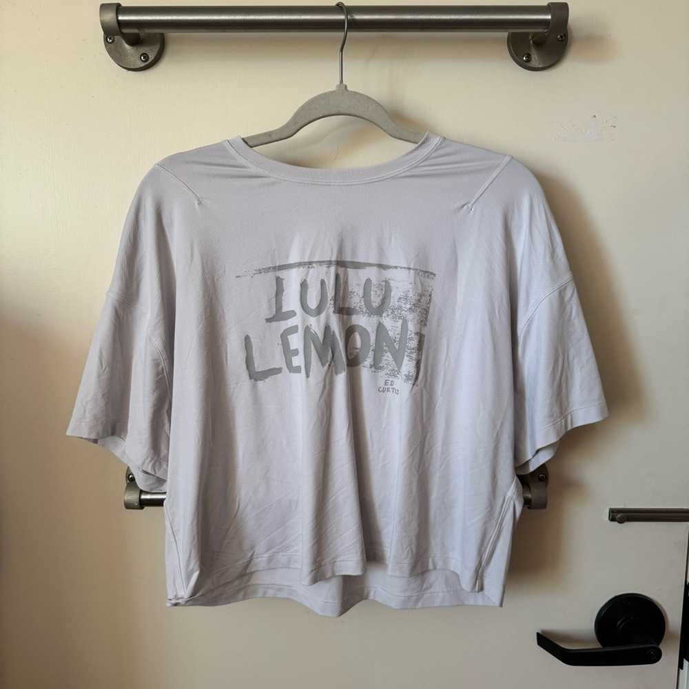 Lululemon croptop